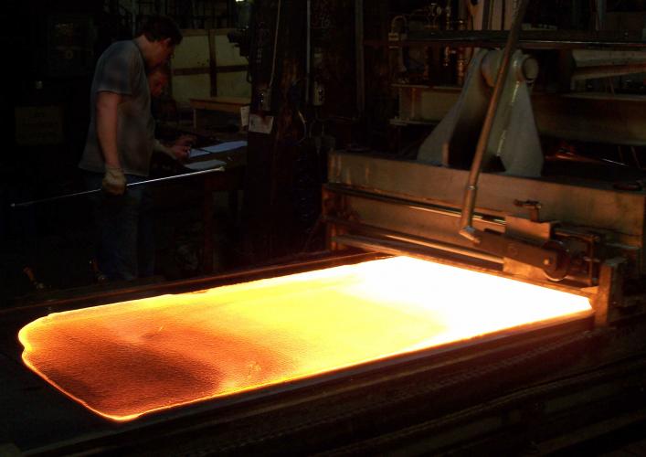 Handgegossenes Flachglas