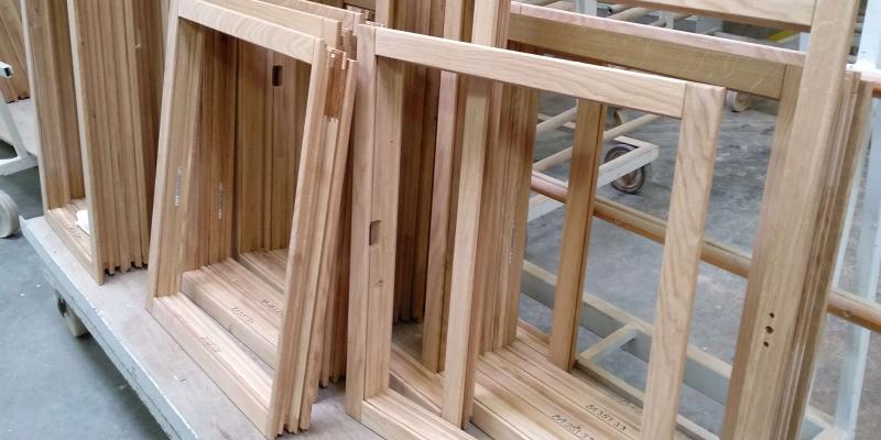 Holzfenster in der Produktion