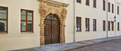 Historische Tür Stadtarchiv Freiberg
