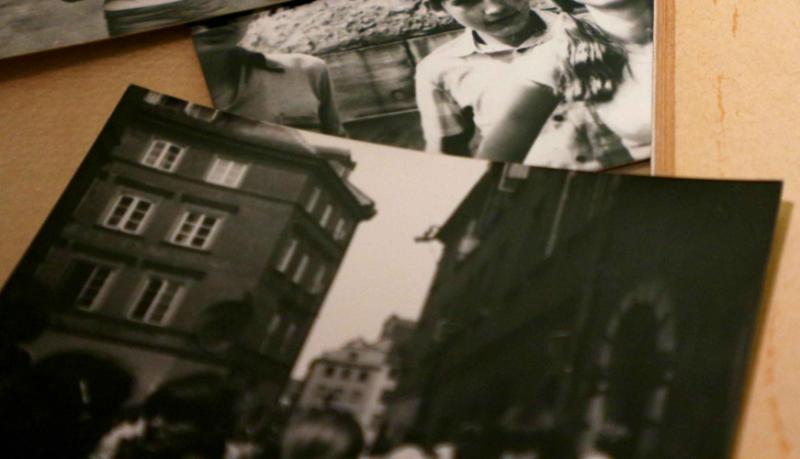 Altes Foto einer Gebäudefassade