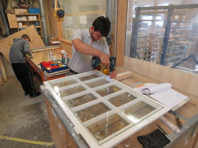 Wärmedämmung Energievorsatzscheiben Anbringung während der Restaurierung