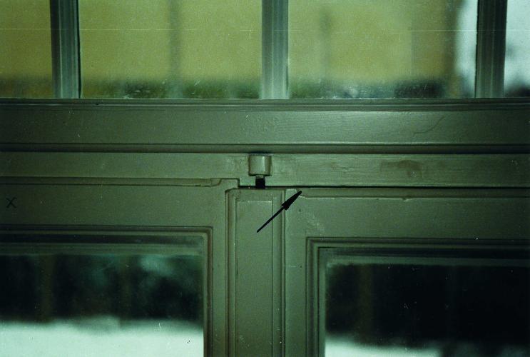 übergroße Spaltluft im Konstruktionsfalz (Abb.2)