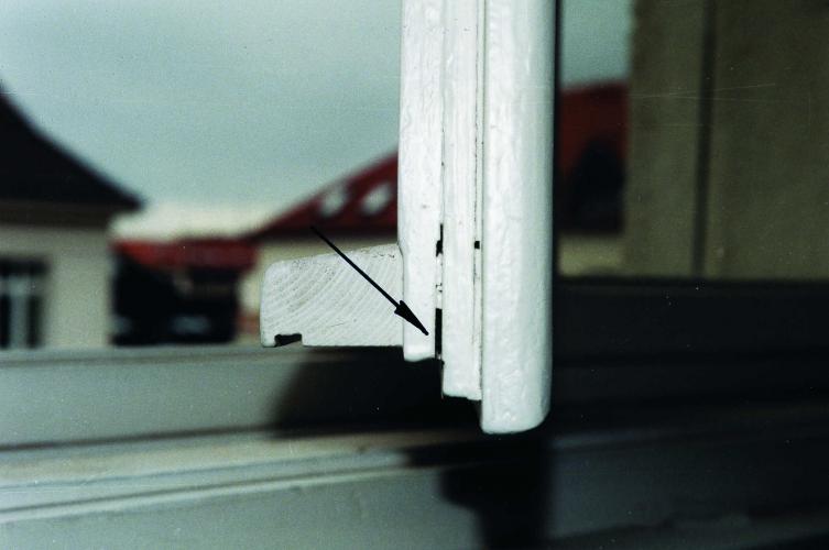 unzureichend ausgebildete Wetteschenkelausladung