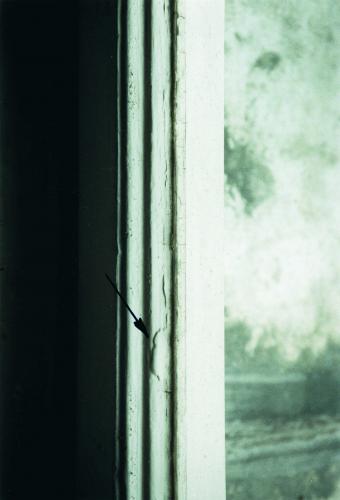 unzureichende Entfernung von Anstrichen durch Heißluft und Spachtel