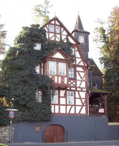 Frontansicht vorher Kreuzweg 1, Boppard