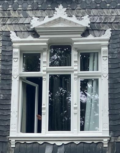 geschnitzte Bekleidungsprofile