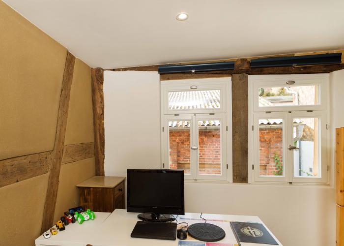 Kinderzimmer mit historischer Bausubstanz