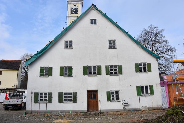 Giebelseite vor der Sanierung