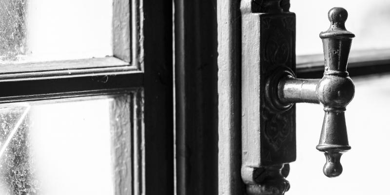 Historische Fenstergriffolive