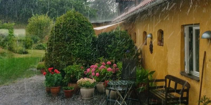 Hagelgewitter, Hagelschäden bei Holzfenstern erkennen und reparieren